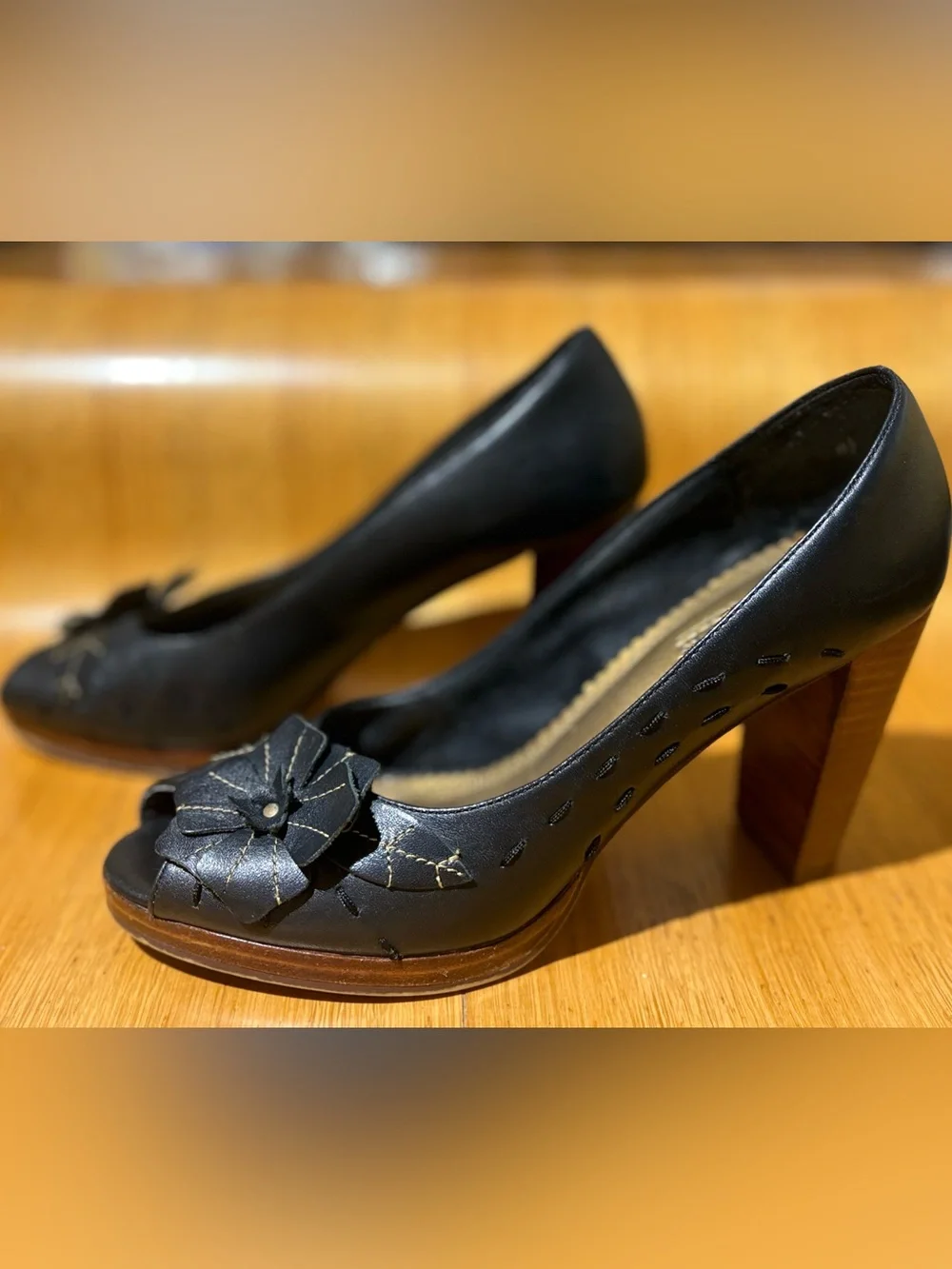 Seychelles Black Leather Vintage-Inspired Flower Peep-Toe Platform Heels